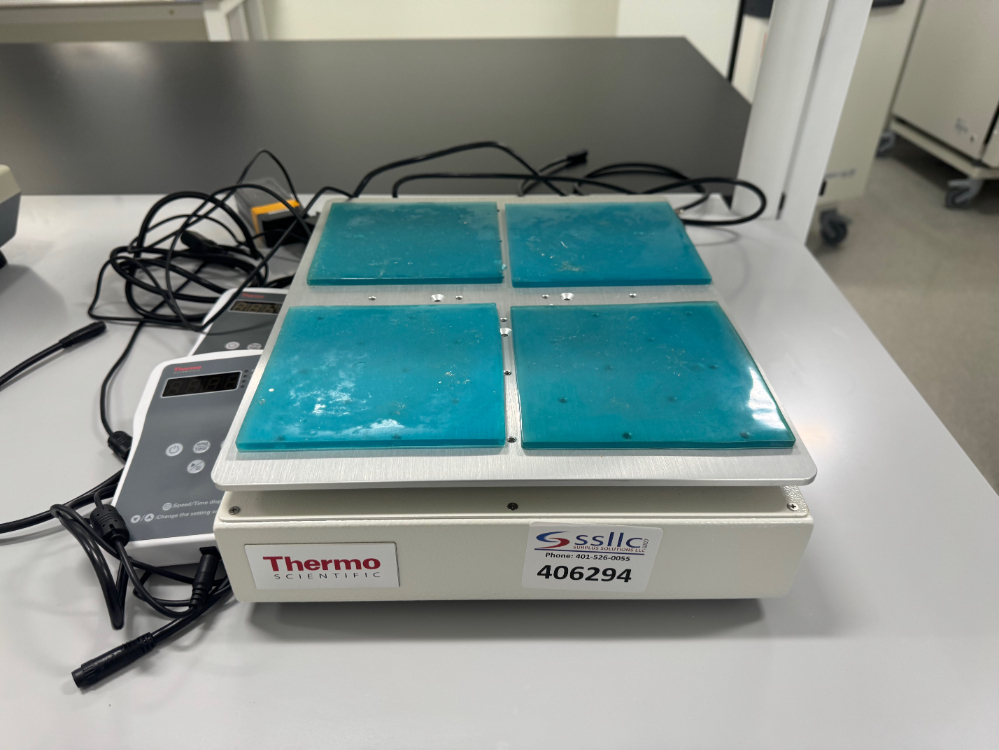 Image of Thermo MaxQ 2000 CO2 Plus Shaker